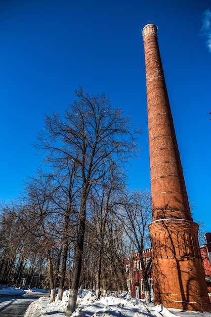 Kominy wentylacje: Kluczowe elementy zdrowego powietrza