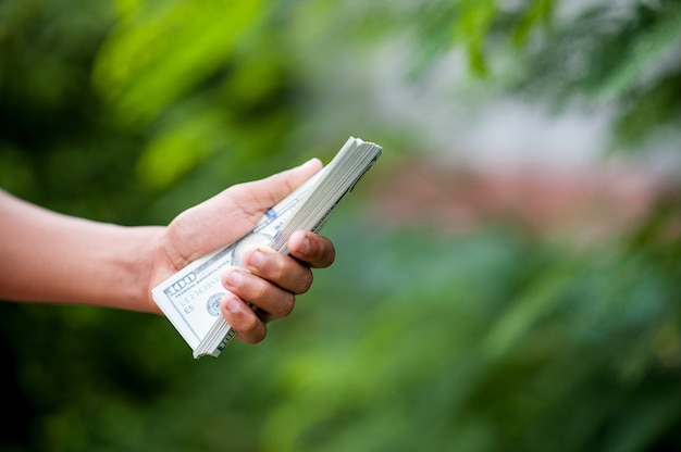 Dotacje do fotowoltaiki: Zyskaj dofinansowanie w 2025 roku