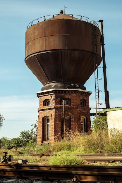 Zbiornik wyrównawczy centralne ogrzewanie klucz do efektywności